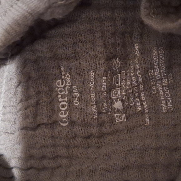 💥Buy2Get1Free💥Adorable Sage Green Baby Romper - Picture 2 of 2